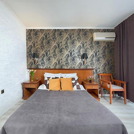 Hotel Yo St. Konstantin og Helena Eksteriør bilde